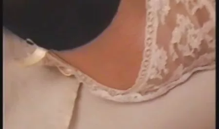 かわいい女の子ねのベッド 無料 動画 えろ