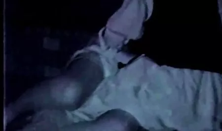 黒檀美茶がbi-Bi-siに叩き av 無 修正 動画