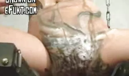 大Milf彼女のジューシーなキラキラ輝く厚さ むりょう えろ