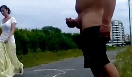 成熟したロシアのカップル歓談。 aika エロ 動画